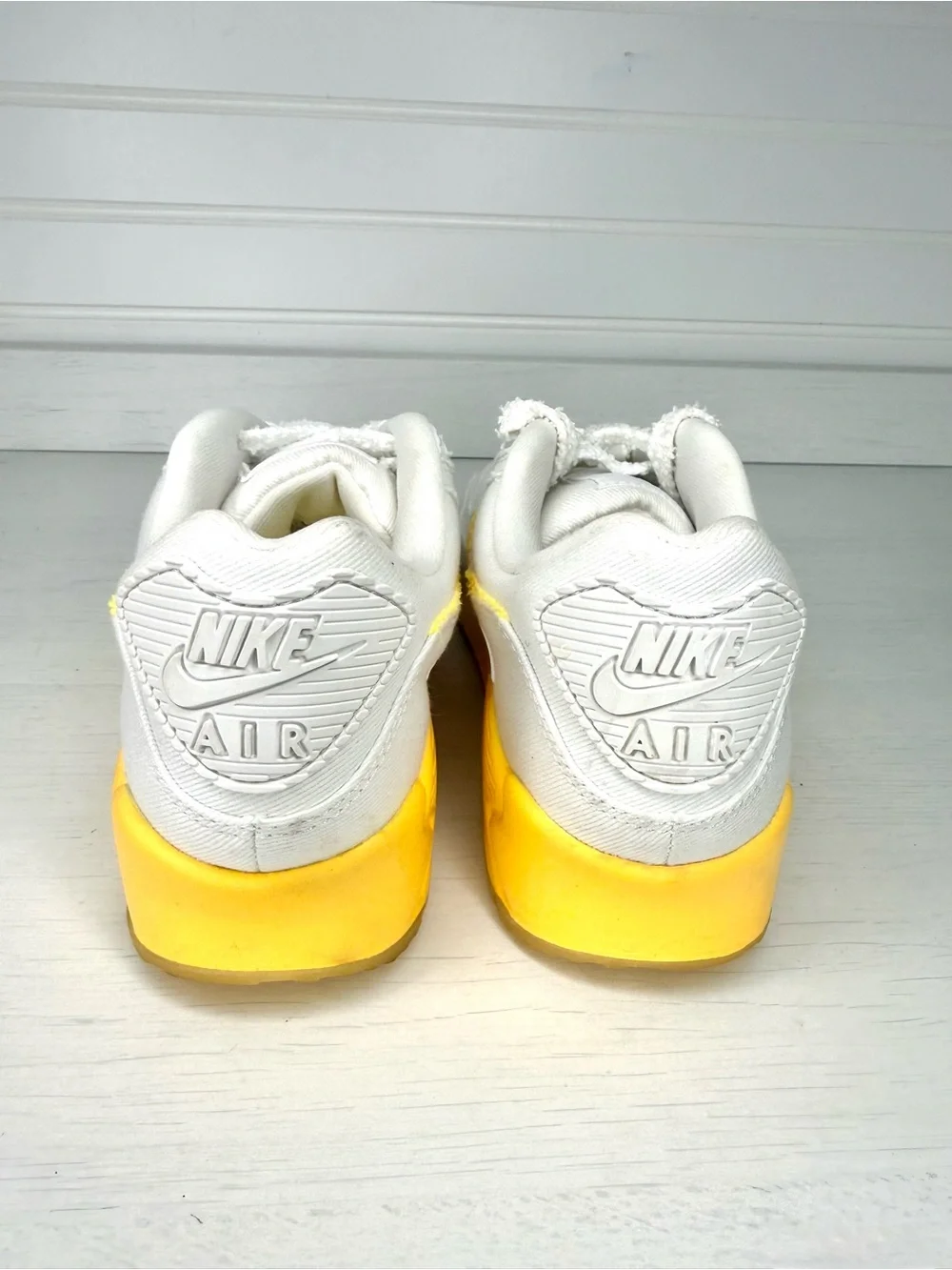 Nike Air Max 90 Citrus Pulse White Yellow Shoes Women's Size 7.5 VGUC